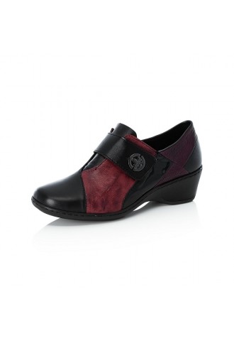 CHAUSSURE BASSE AVEC VELCRO...