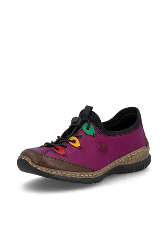 CHAUSSURE COLOREE AU LOOK...