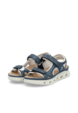 NU PIEDS DE GRANDE MARCHE...