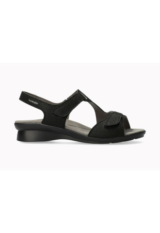 NU PIEDS INTEMPOREL...